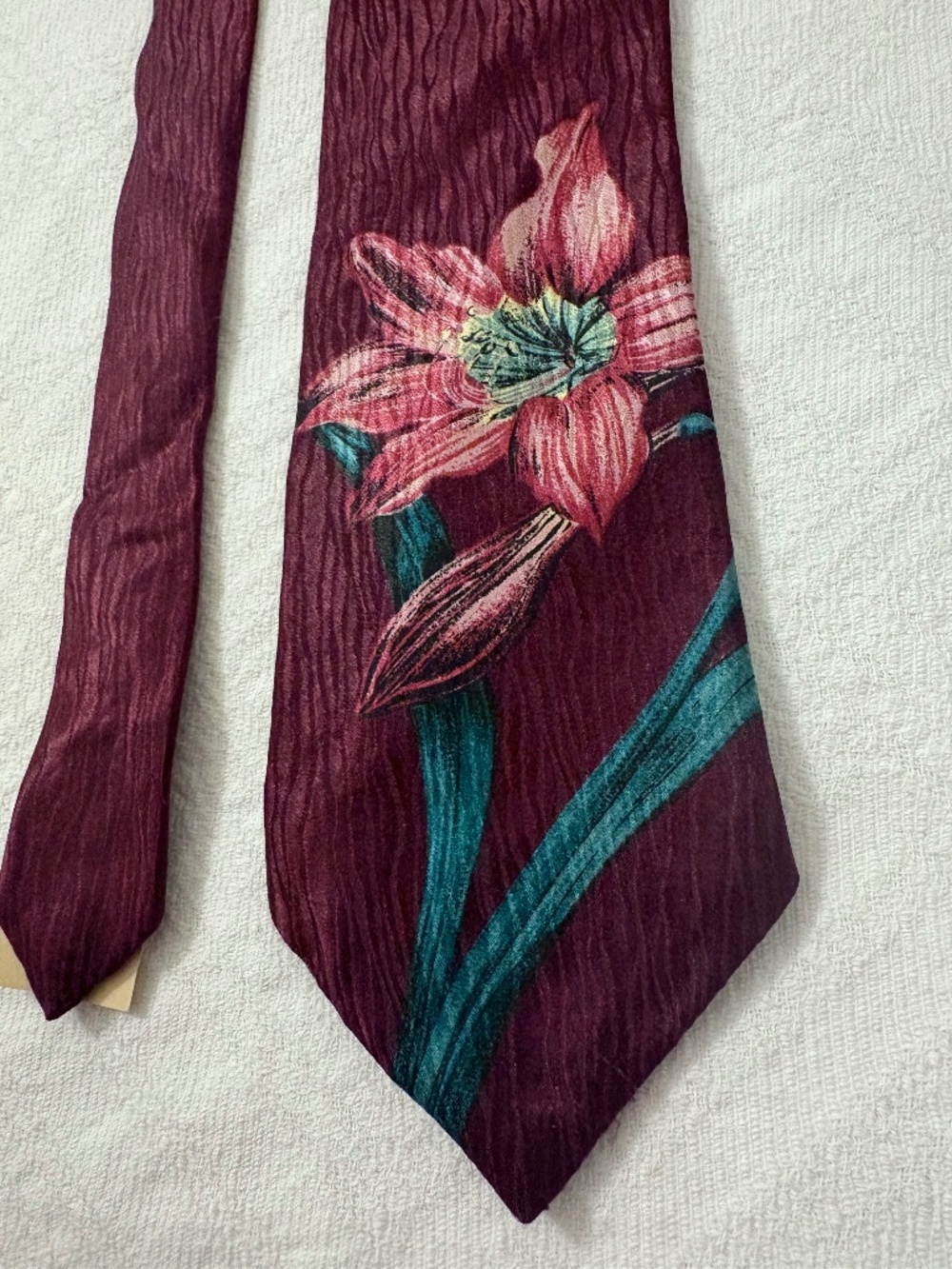 VTG Je Suis Silk Floral Necktie Burgundy Red Hand Painted Flower